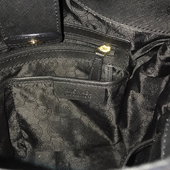 Michael Kors Black Hamilton Tote - Picture 5 of 6